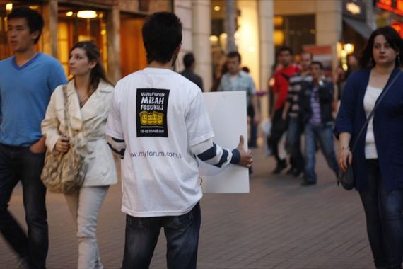 Uluslararası Mizah Festivali / Festivalde istiklal caddesi canlı sergisi